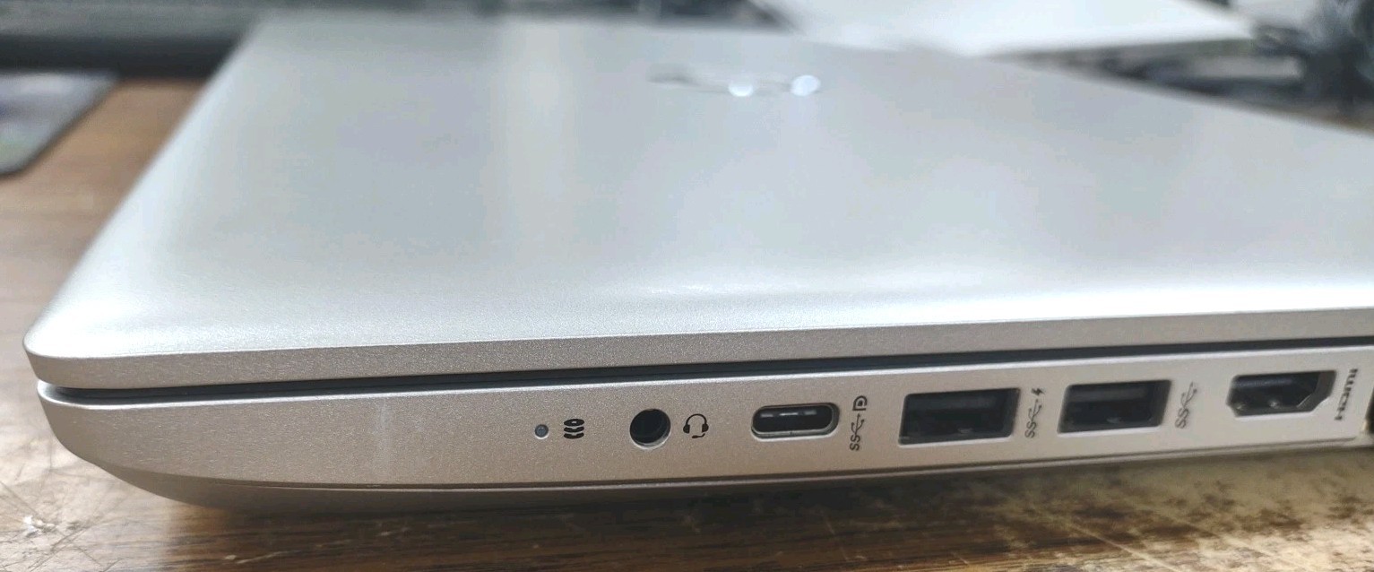 HP ProBook 650 G5 Laptop W/ i5-8365U, 8GB RAM, DVD. NO HDD Or Cords.