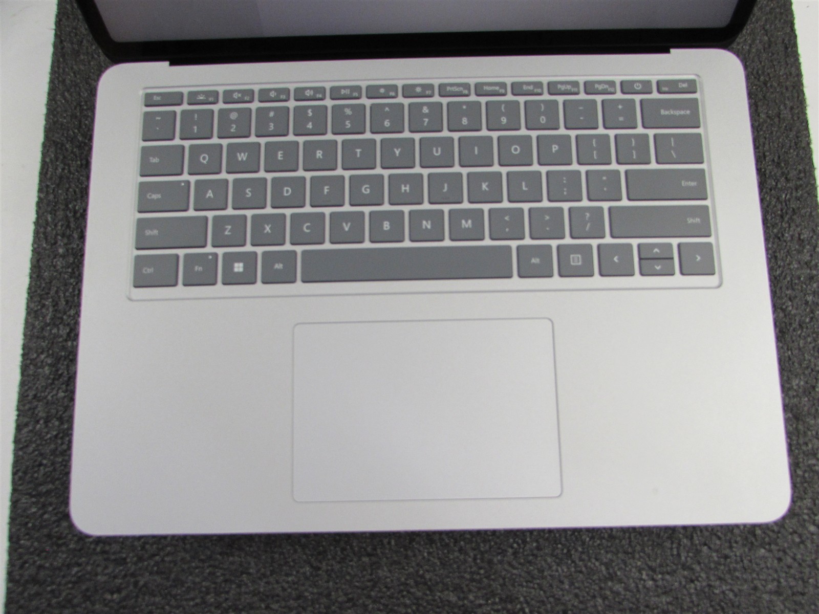Microsoft Surface Laptop Studio 1964 i7-11370H 1TB SSD 32GB RTX A2000 *No A/C*