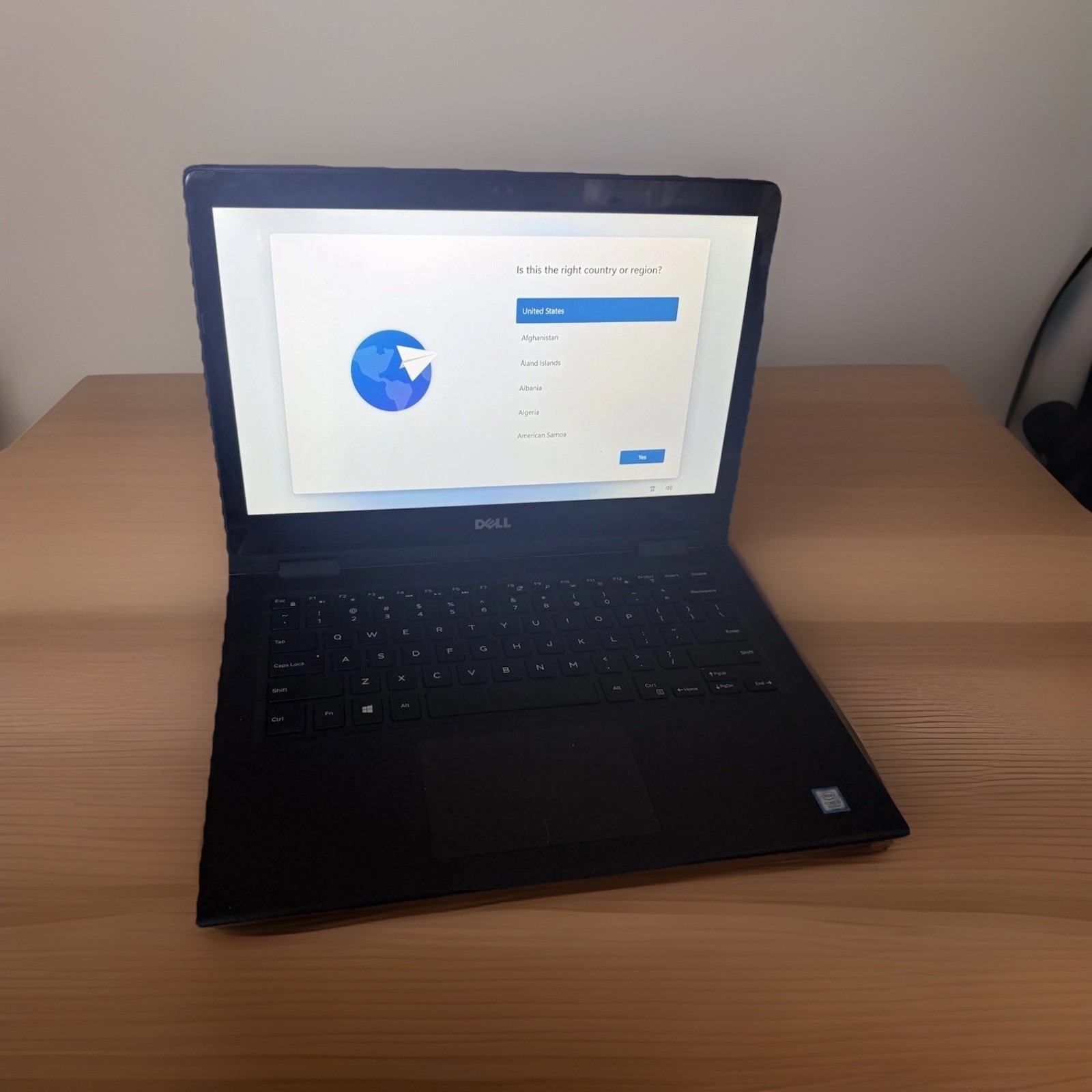 Dell Latitude 3390 2 In 1 13.3″ FHD i5-8250U 16GB RAM 480GB SSD Win 11 Touch