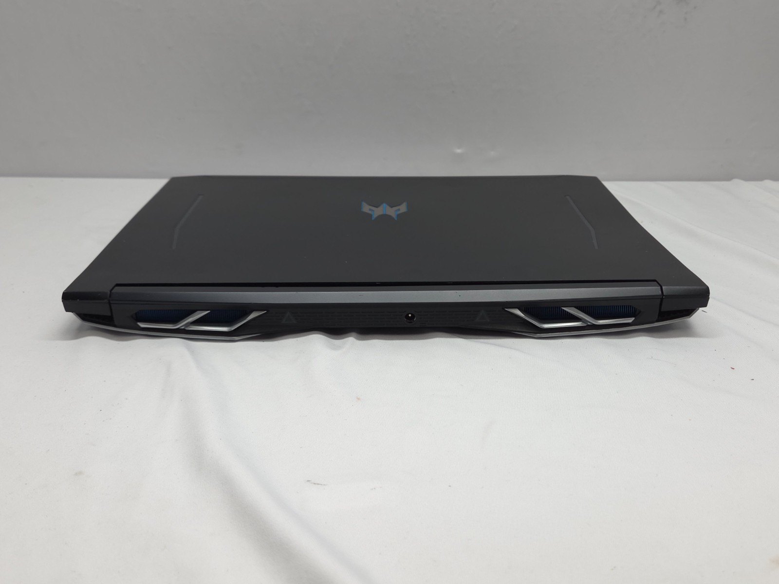 Acer Predator Helios 300 N20C3 15.6″ For Parts No SSD/RAM (PH315-54-760S)