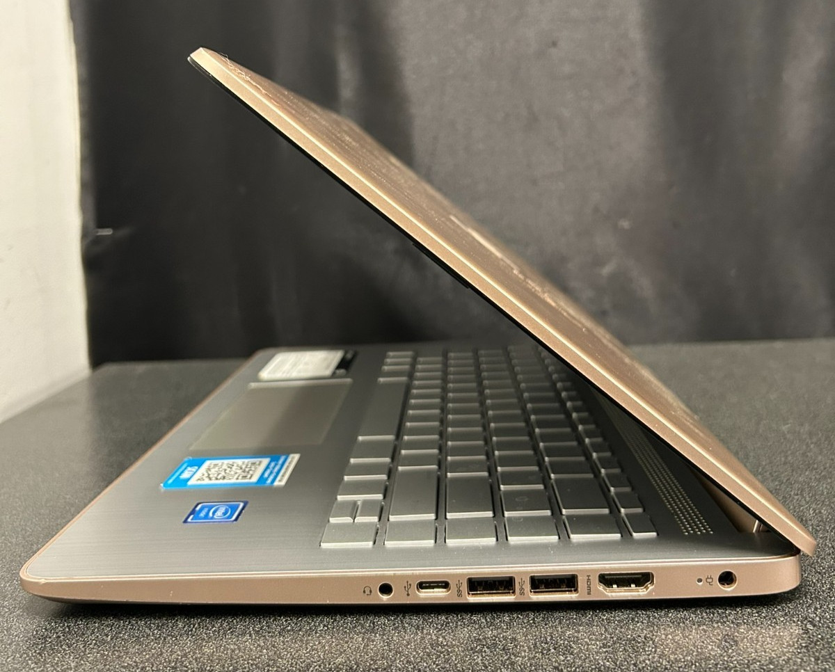 Hp Laptop 14-dq0004dx 64GB 4GB Ram Intel Celeron N4020 UHD Graphics 600 READ