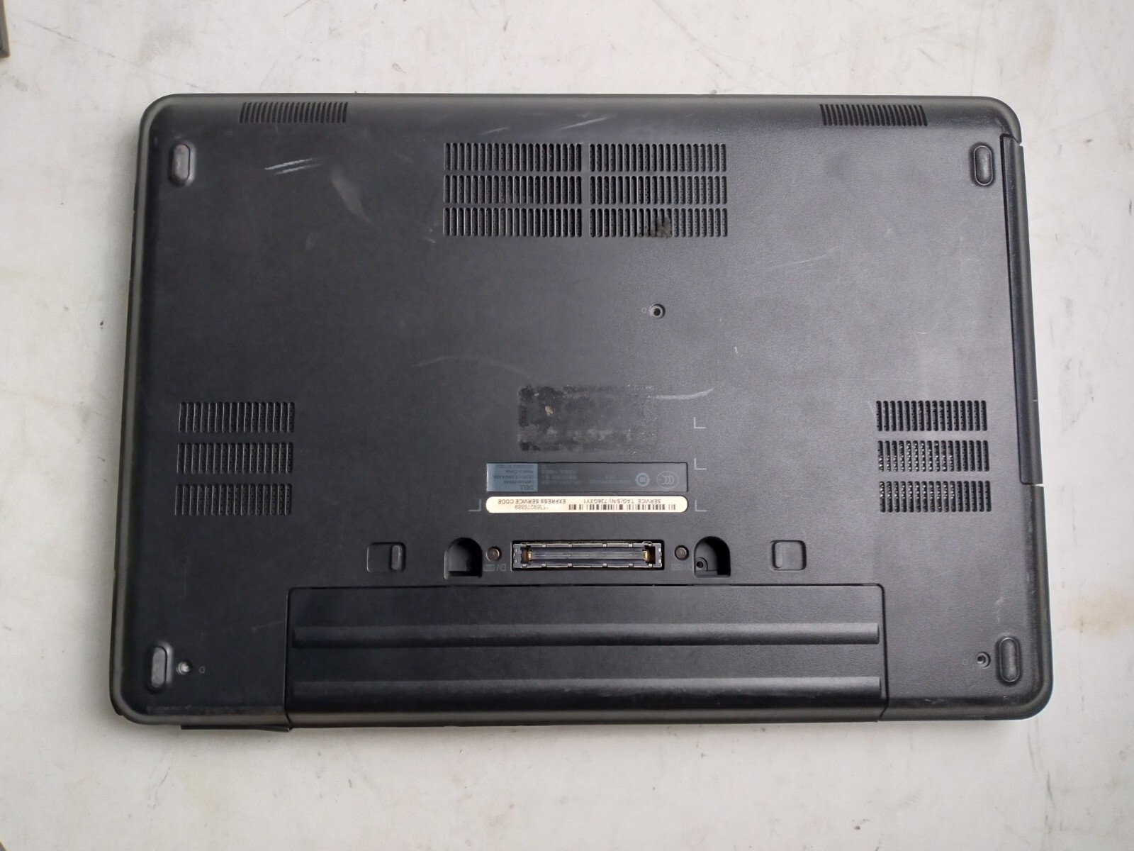 Dell Latitude E5440 w/i3-4010U, 4GB RAM, 14″ Laptop for Parts/Repair