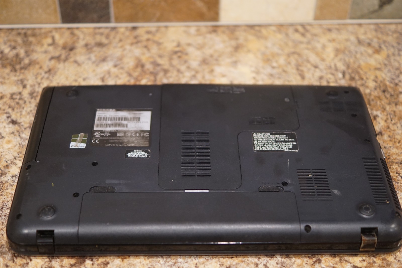 22H2 Version Active WIN10PRO Touch Toshiba Satellite C55t-A@1.40GHz,6GB RAM