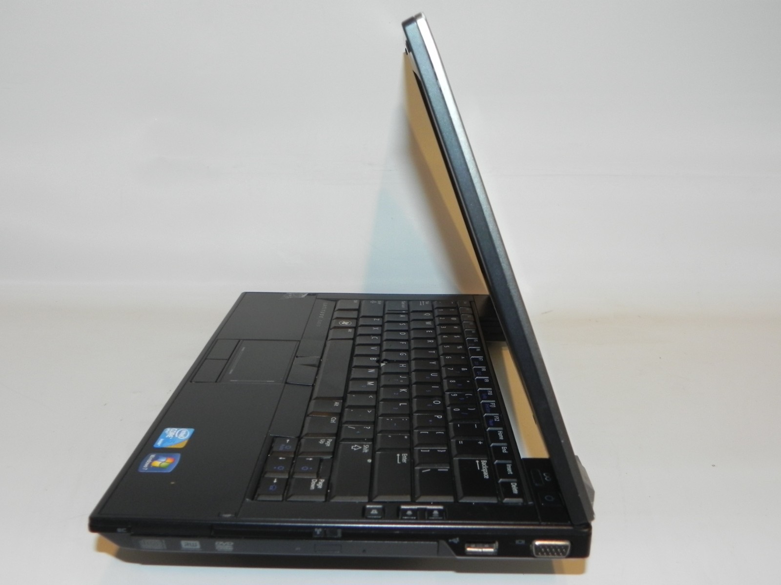 Dell Latitude E4310 Intel i5-M560 2.67GHz 2GB RAM – FOR PARTS OR REPAIR –