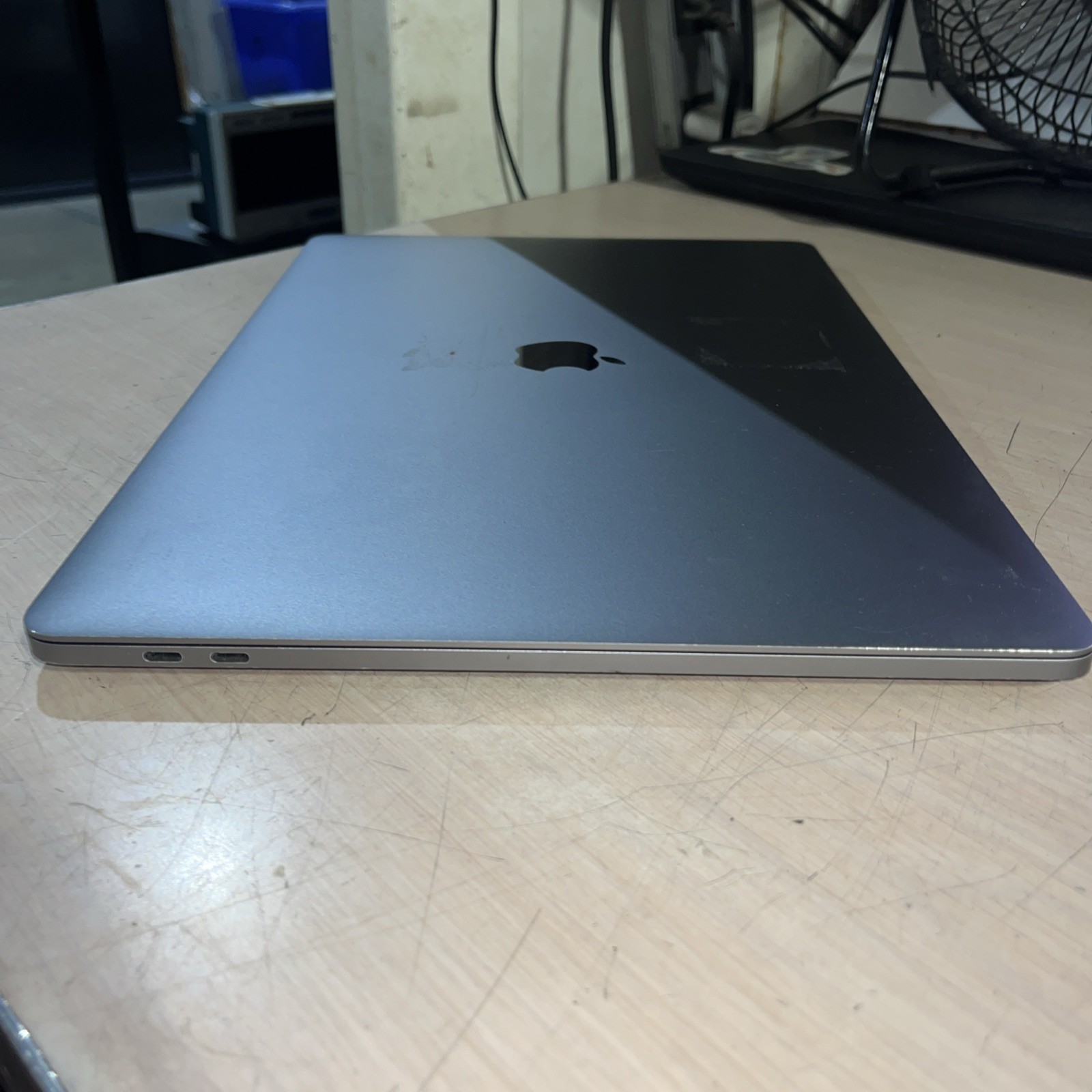 APPLE MACBOOK PRO 16″ 2019 CORE I7-9750H 2.6GHZ 16GB RAM 256SSD