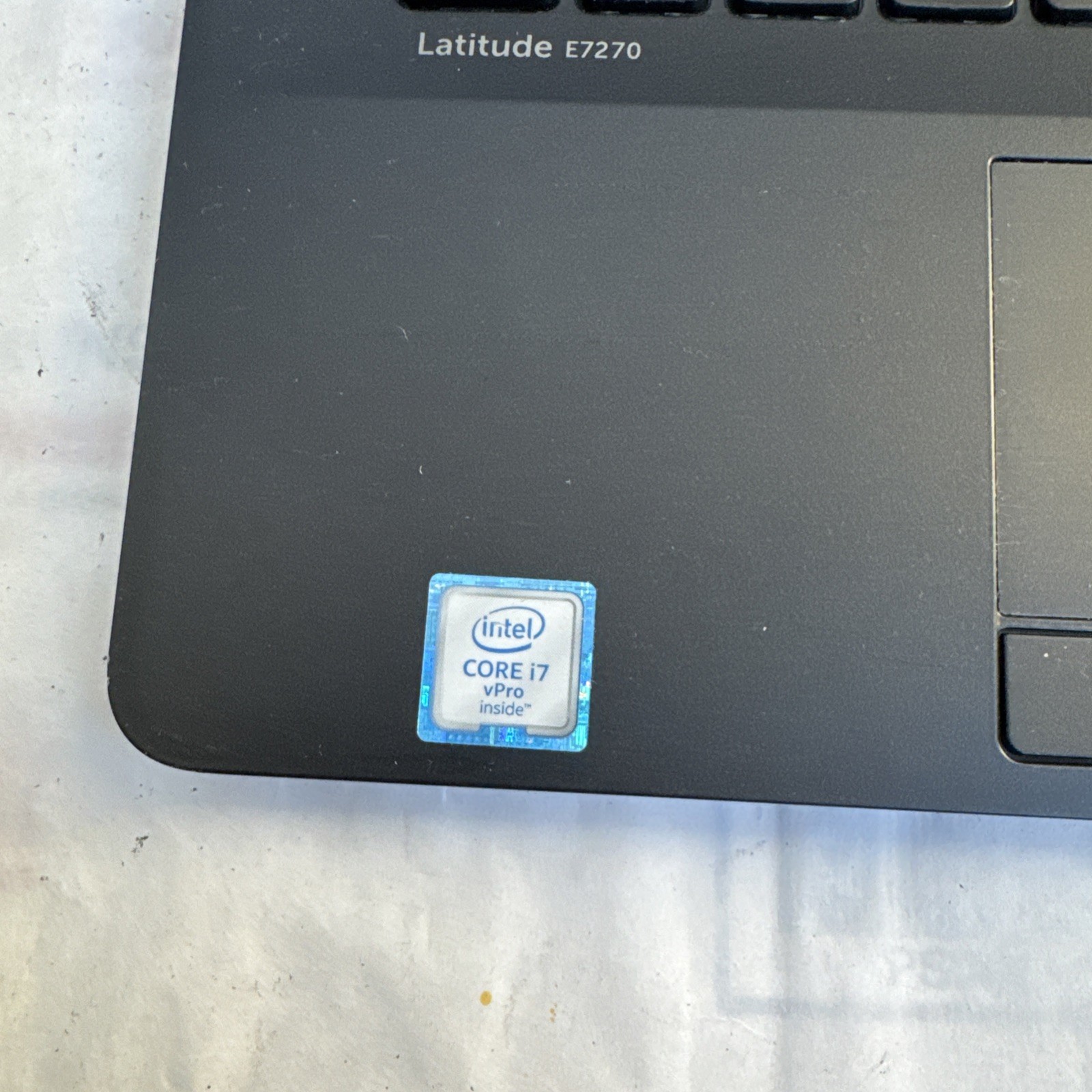 DELL Latitude E7270 12.5″ Core i7-6600U @2.60GHz 16GB RAM 256GB SSD W10P