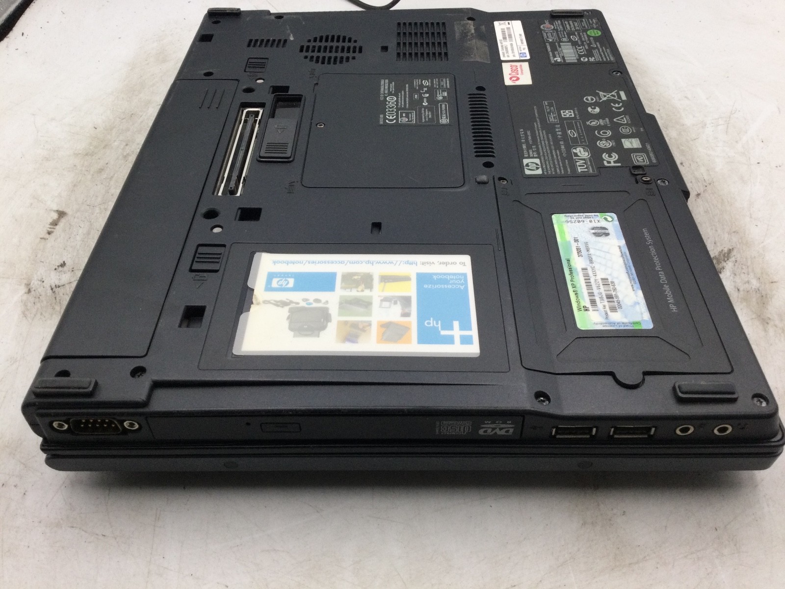 HP COMPAQ NC6120 – FOR PARTS – INTEL CENTRINO – 256mb RAM – BROKEN LCD – READ-BB