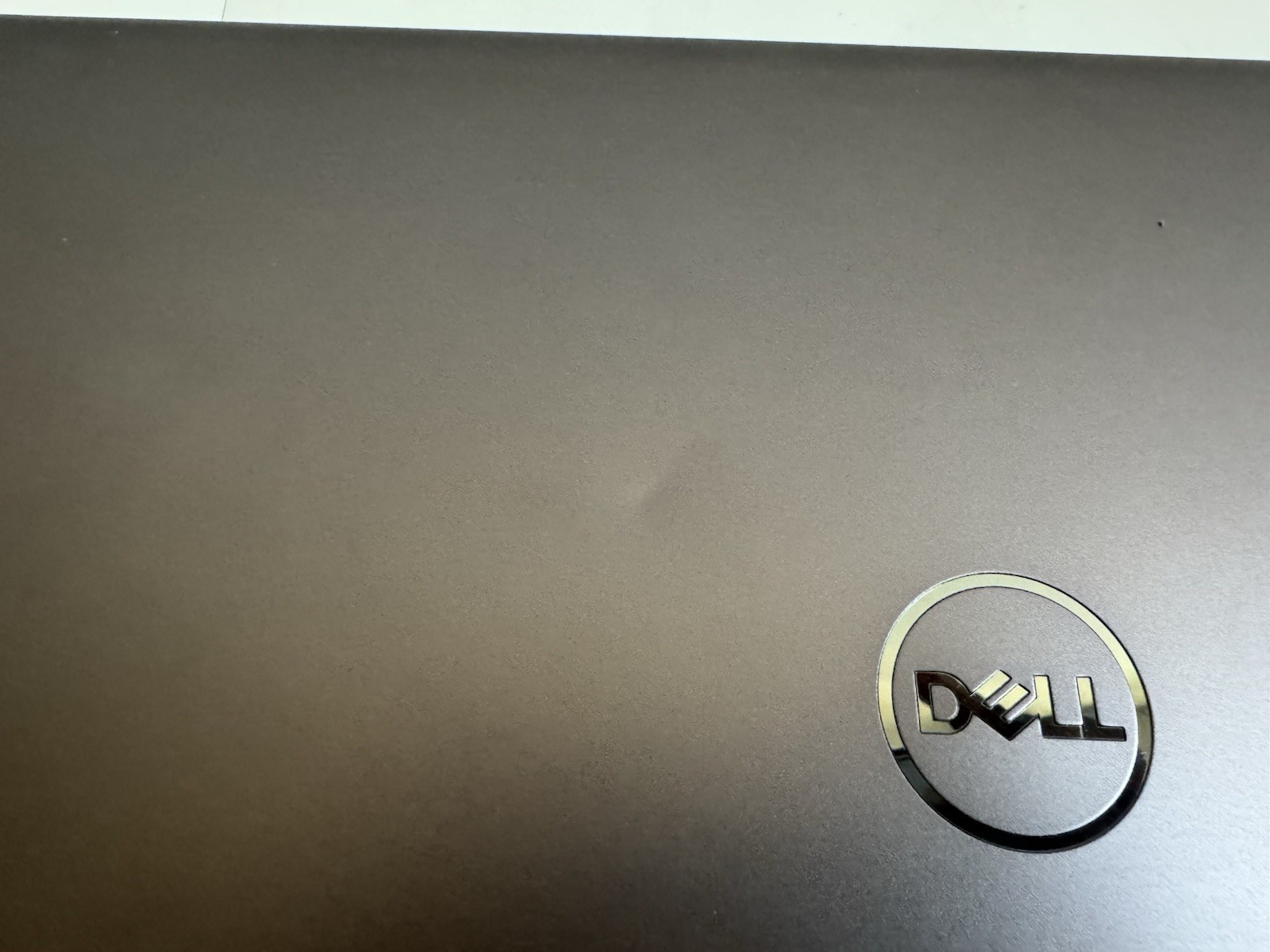 Gaming! Dell Vostro 7500 15.6 FHD i7-10750H 16GB RAM 256GB Win 11 GTX 1650 Ti