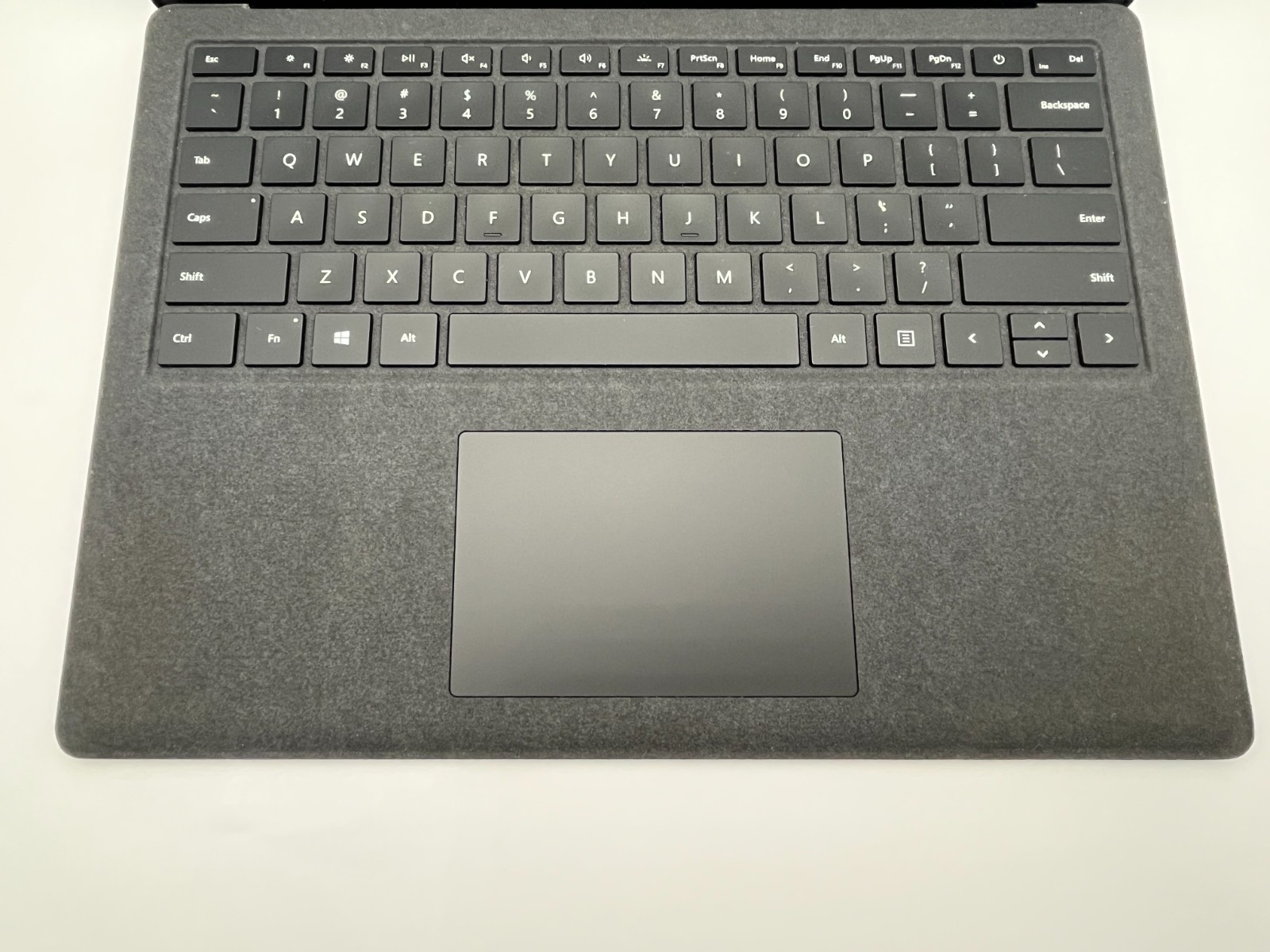 MICROSOFT SURFACE LAPTOP 2 (1769) i5-8250U@1.6GHZ 8GB RAM 256GB NVME WIN 11 PRO
