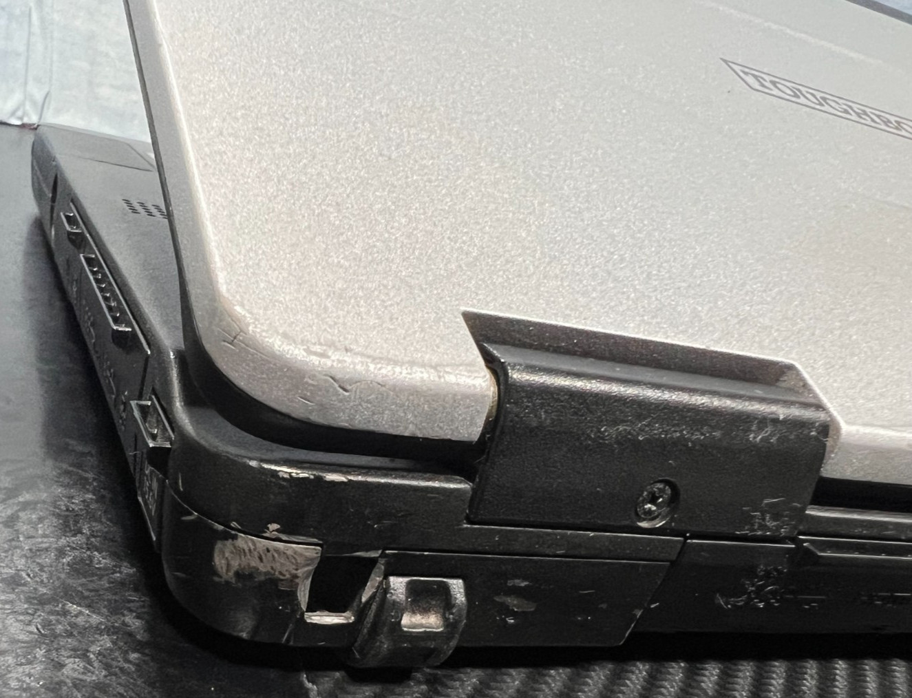 Panasonic Toughbook FZ-55FZ-14VM i7-1185G7,16GB,256GB(NVMe),Iris Xe video,490Hrs
