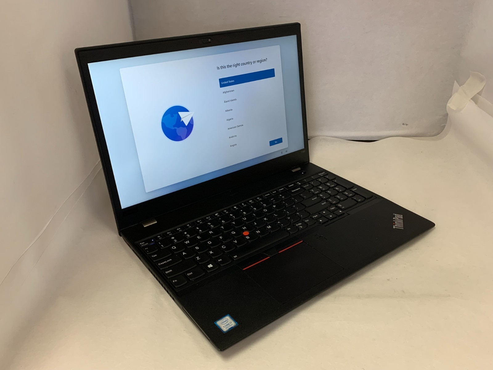 Lenovo ThinkPad T580 15.6″ FHD i7-8550U 1.8GHz 16GB 256GB W11P