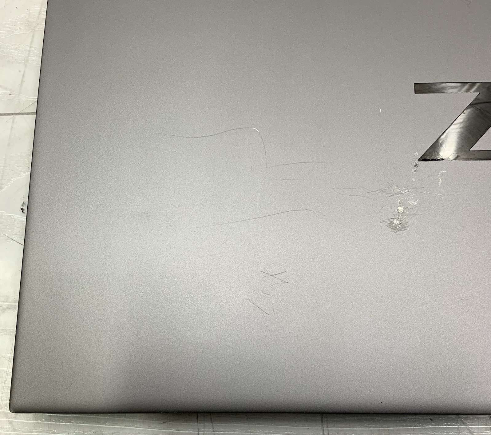 HP ZBook Studio Gen 7 Intel i7-10850H 32GB DDR4 512GB NVMe Quadro T2000 W10P