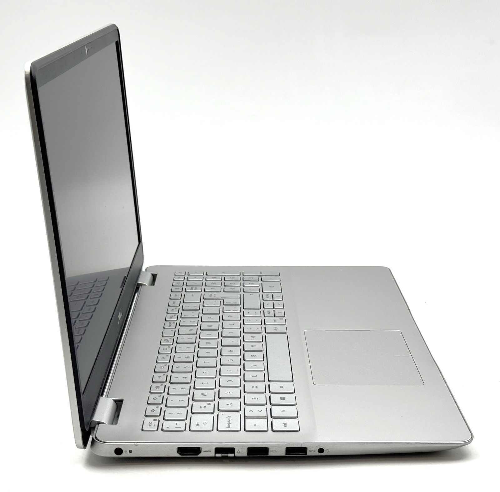 Dell Inspiron 5584 – FHD – i7-8565U – 8GB RAM – 1TB HDD / 128GB SSD – Silver