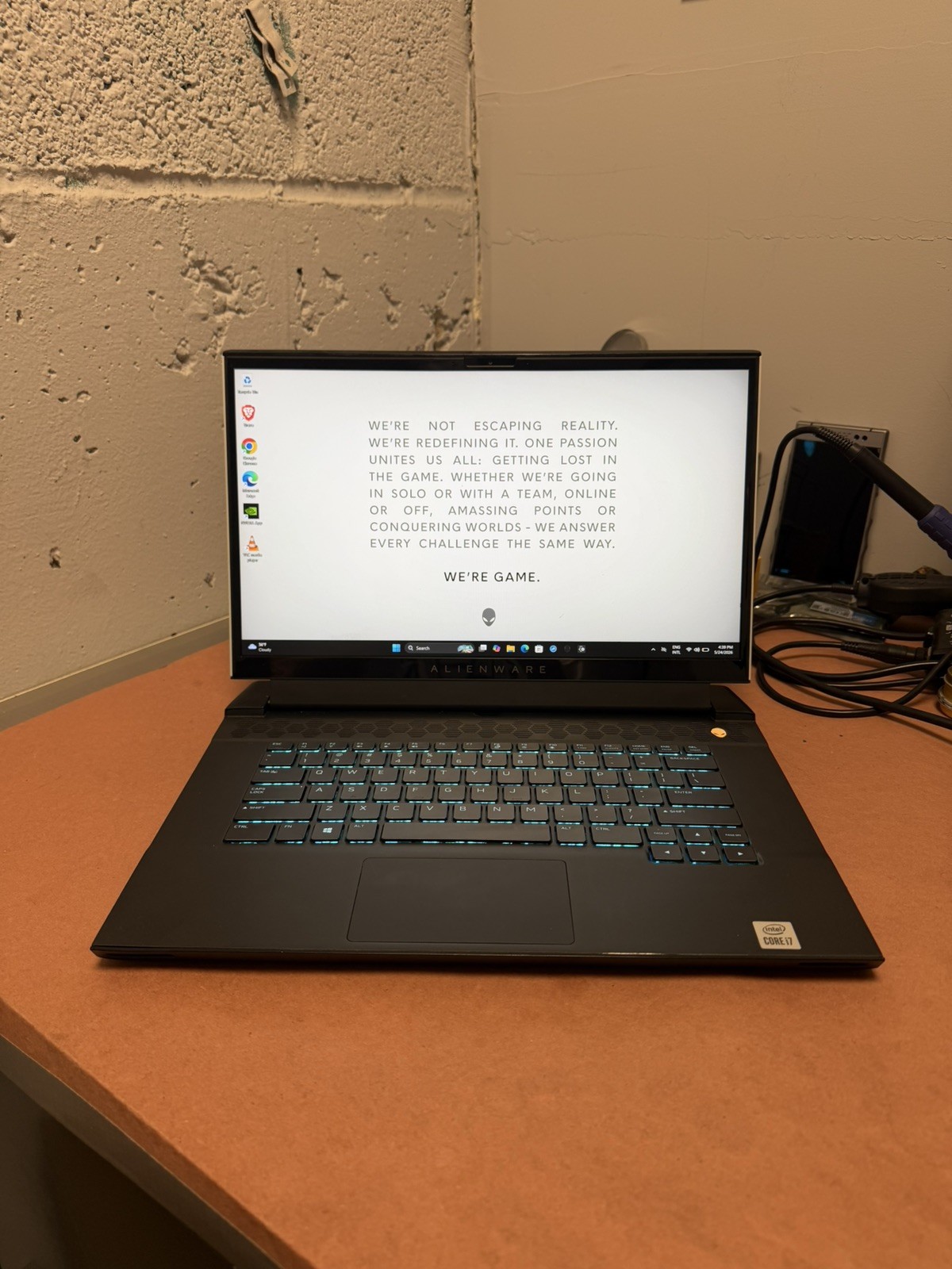 Alienware m15 R4 15.6″ Gaming Laptop i7-10870H RTX 3060 16GB RAM 1TB SSD 144Hz