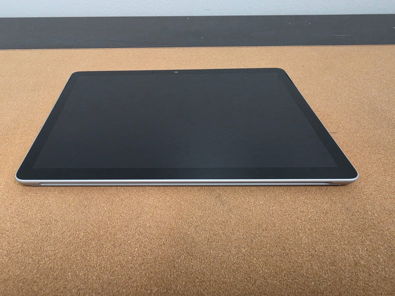 Microsoft Surface Go 2 m3-8100Y 8GB Ram 128GB SSD Win 11 Pro