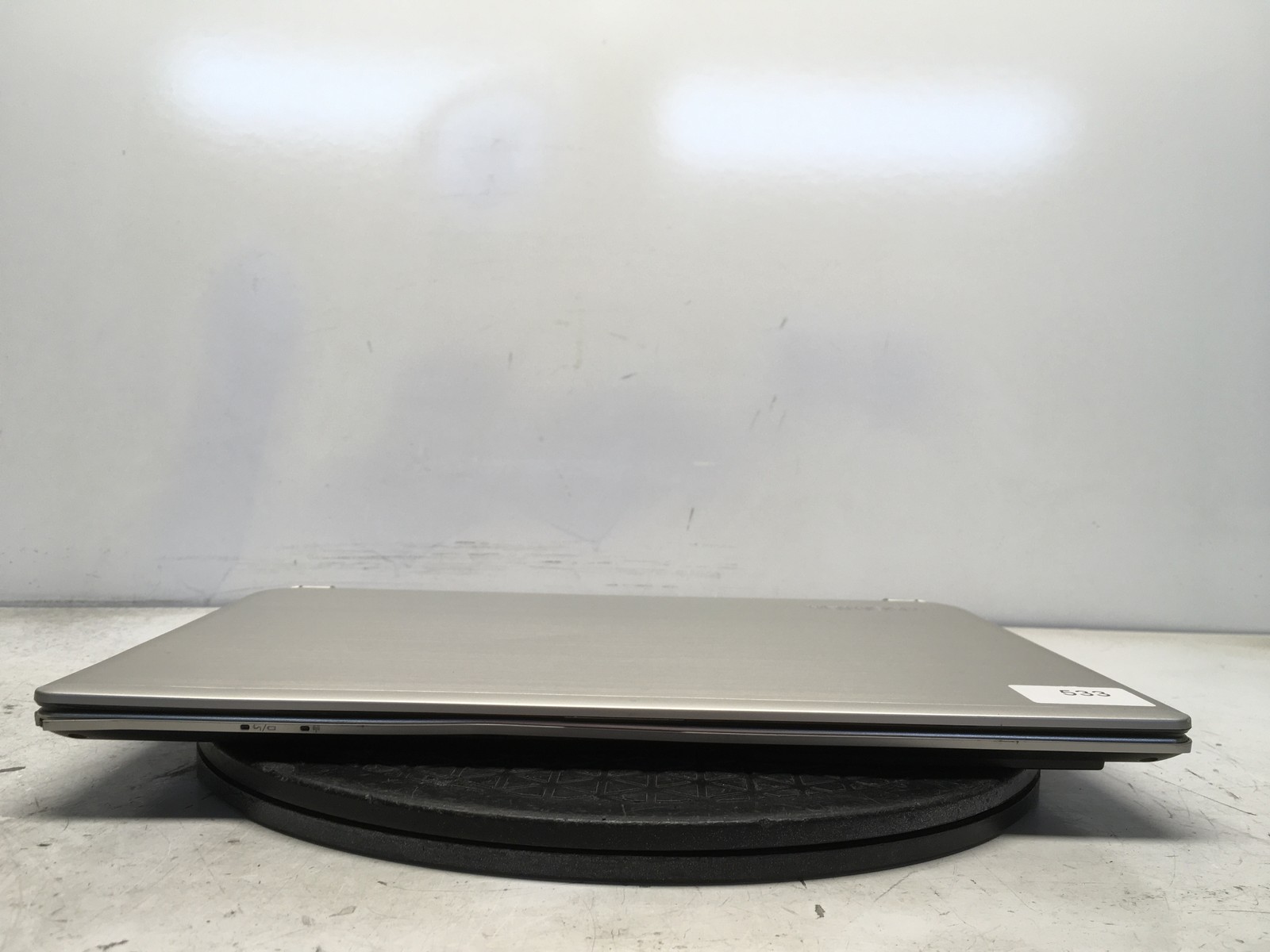 Toshiba Satellite E45-B4200 Intel i5-4210U 1.7GHz 6 GB NO HDD No Batt