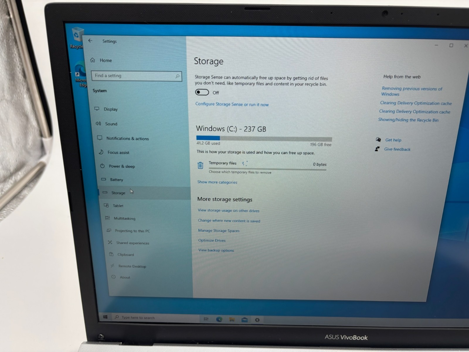 Asus VivoBook S712JA 17.3″ 256 GB SSD 8 GB RAM i5-1035G1 Windows 10 READ