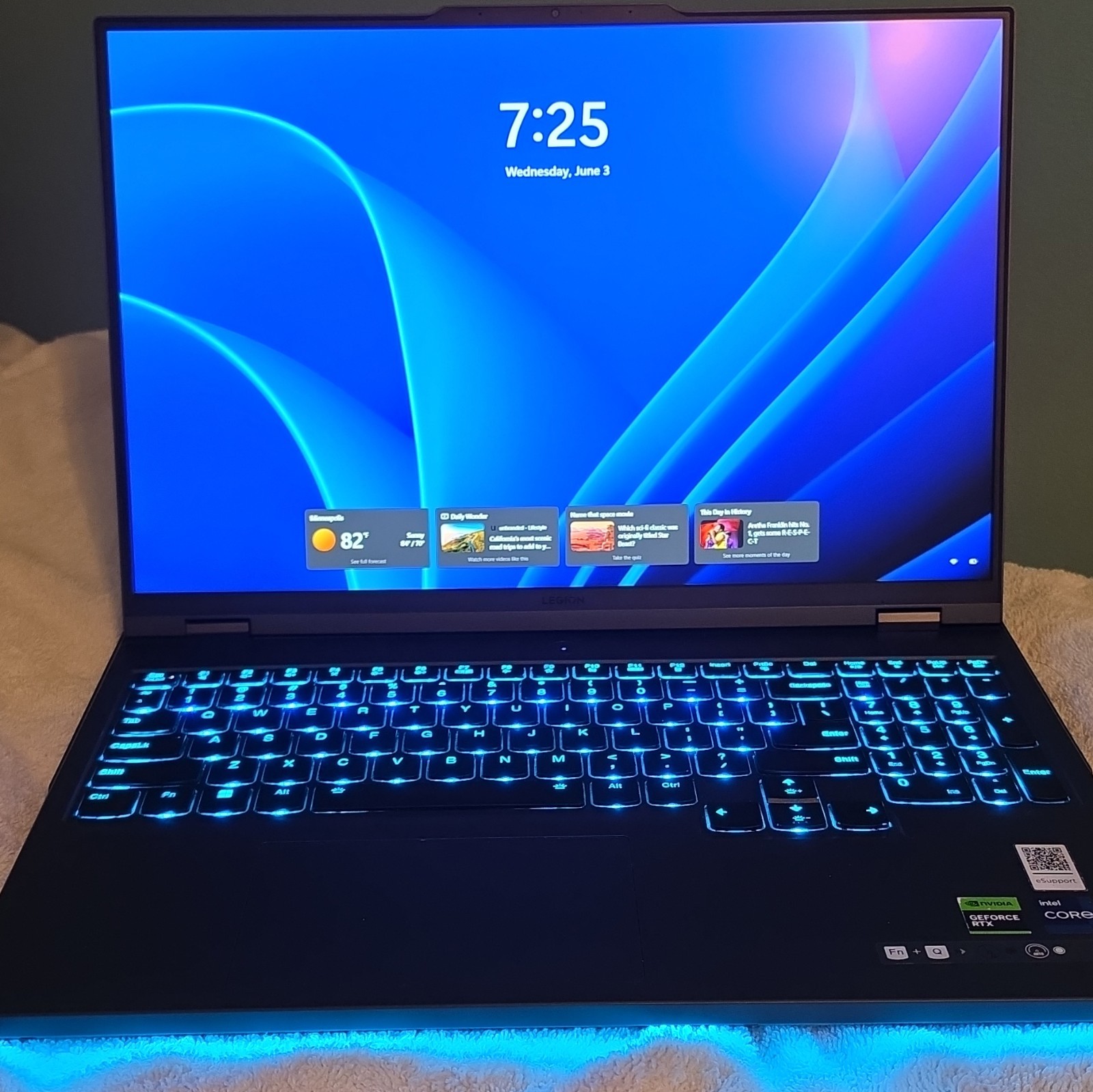 Lenovo Legion Pro 7i 3TB 16″ 240hz 13900HX RTX 4080 32GB RAM (2 PSUs)