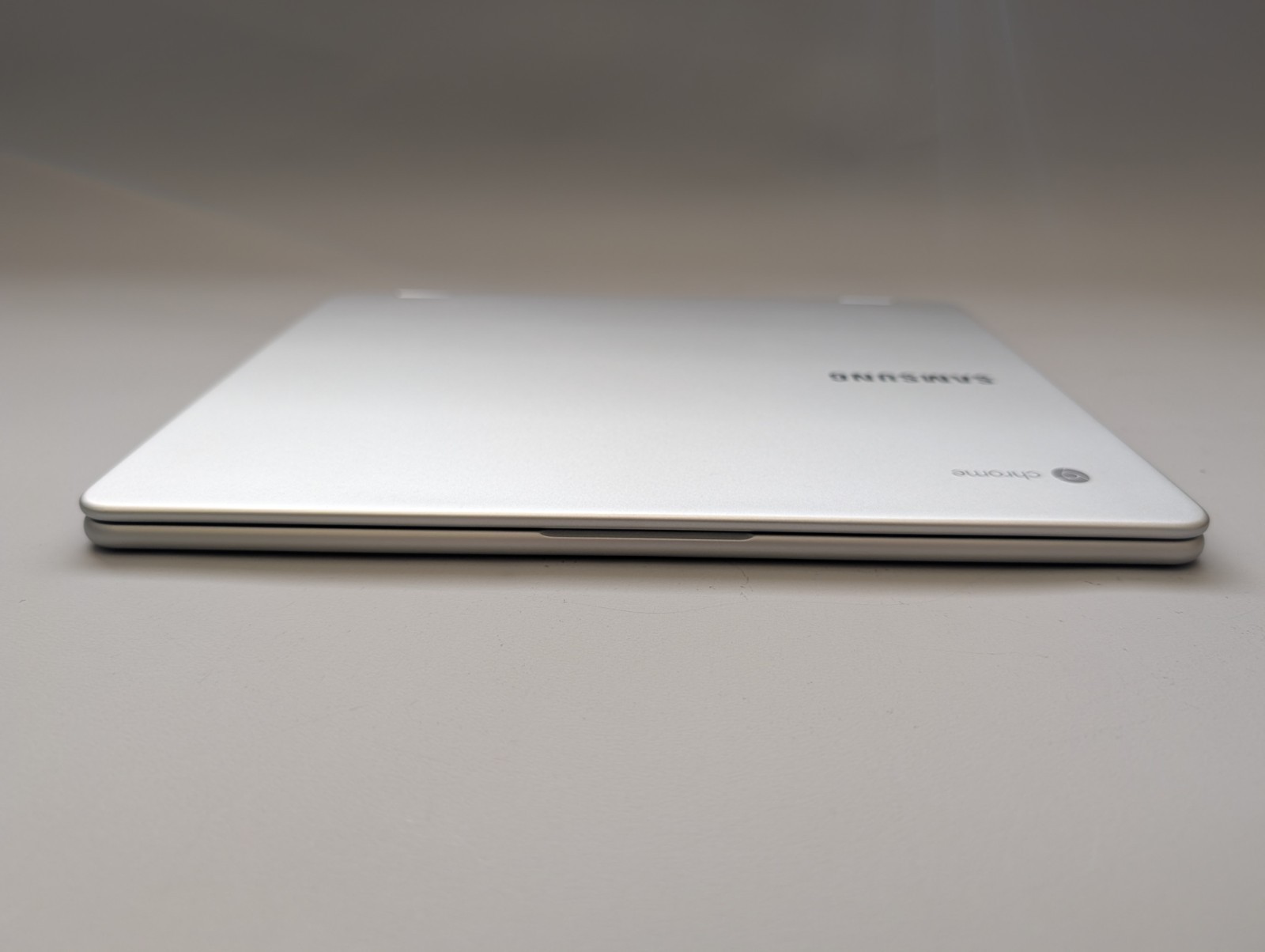 SAMSUNG Chromebook Plus 12.3-Inch (32GB, ARM Cortex-A Series, 2GHz, 4GB) Laptop