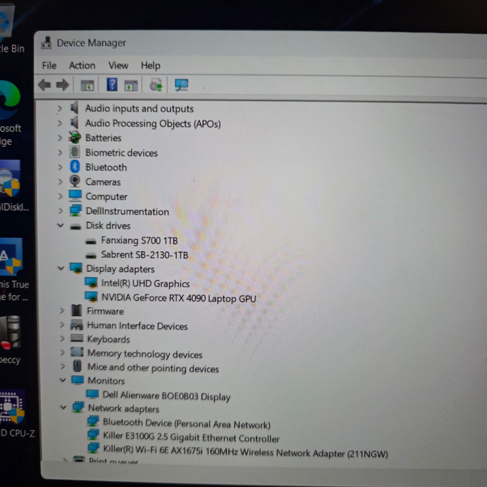Alienware M18 R1 480Hz i9-13980HX 32GB 2TB SSD RTX 4090 175W 16G DDR6 CherryMX