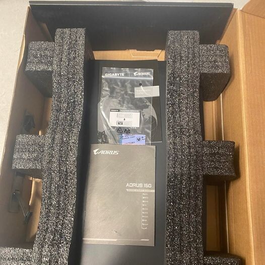 Brand New GIGABYTE AORUS 15G YC – 15.6″ FHD 