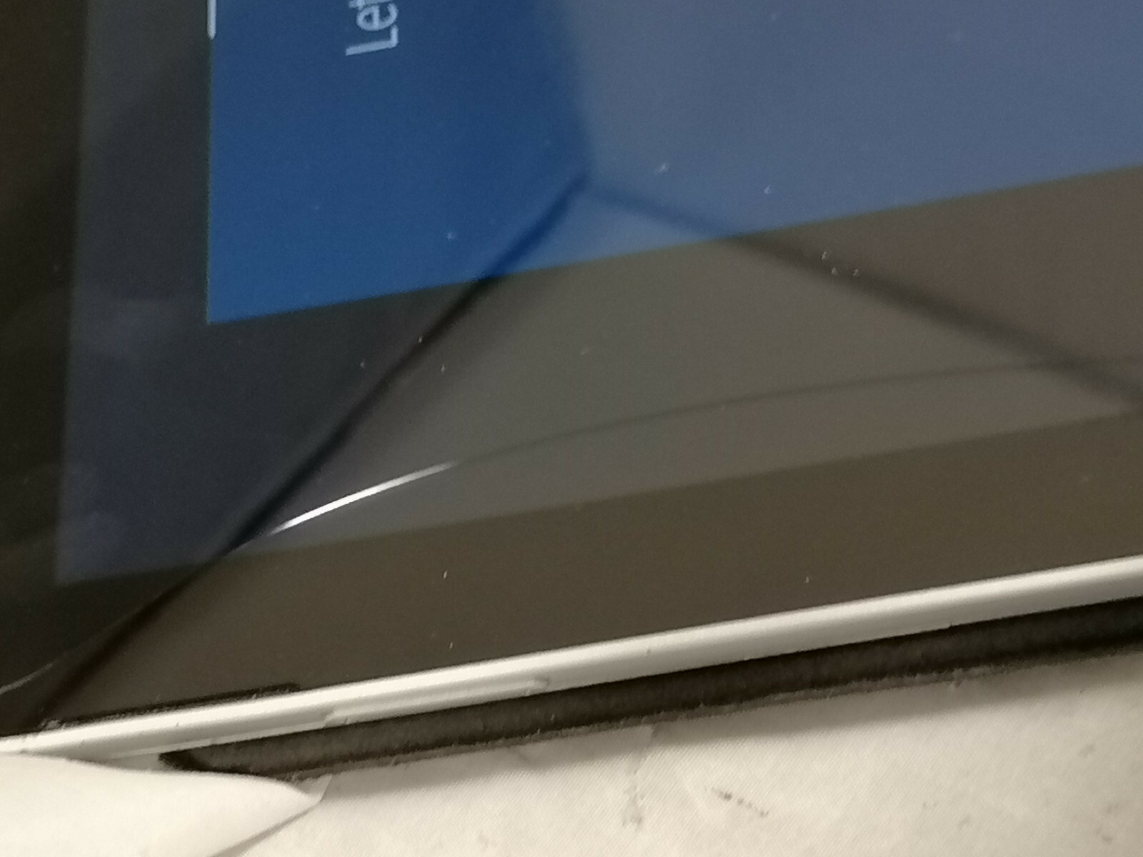Microsoft Surface Pro 3 Core i7-4650U/8GB/512GB Cracked Digitizer, No Touch