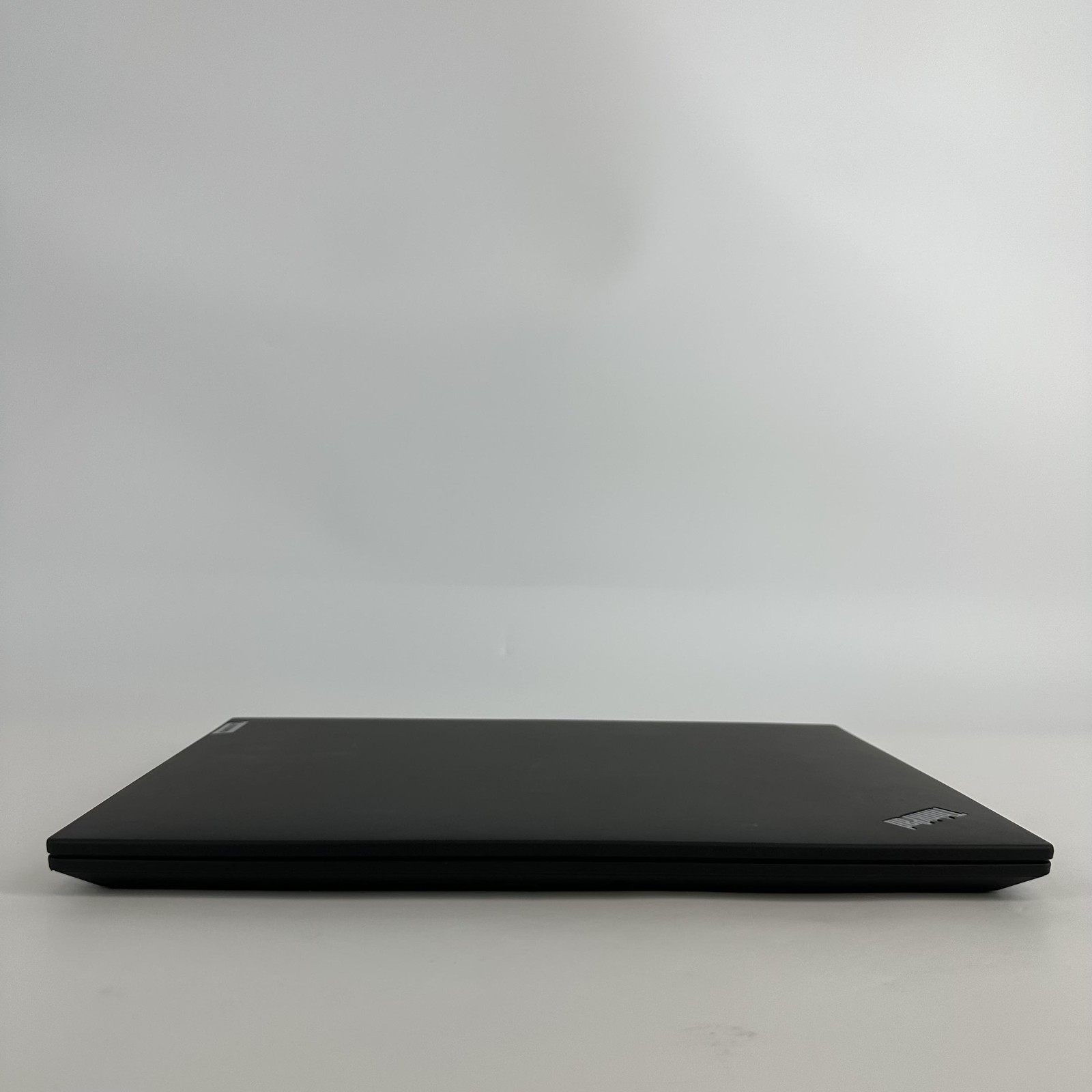 Lenovo ThinkPad T16 Gen 1 2022 Gray FHD+ 2.1 GHz i7-1260P 16GB 1TB SSD Very Good