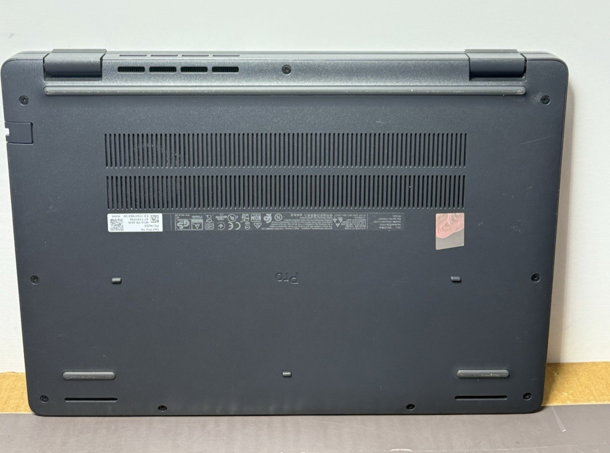 Dell Pro 14 PC14255 14″ AMD Ryzen 5 220 16GB RAM 256GB SSD Radeon 740M, 100%