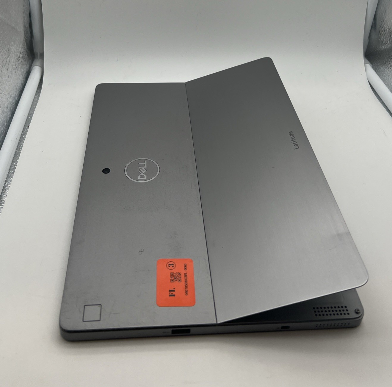 DELL LATITUDE 7200 2-IN-1 i5-8365U @ 1.60GHz, 16GB RAM, NO HDD/OS C3/F3