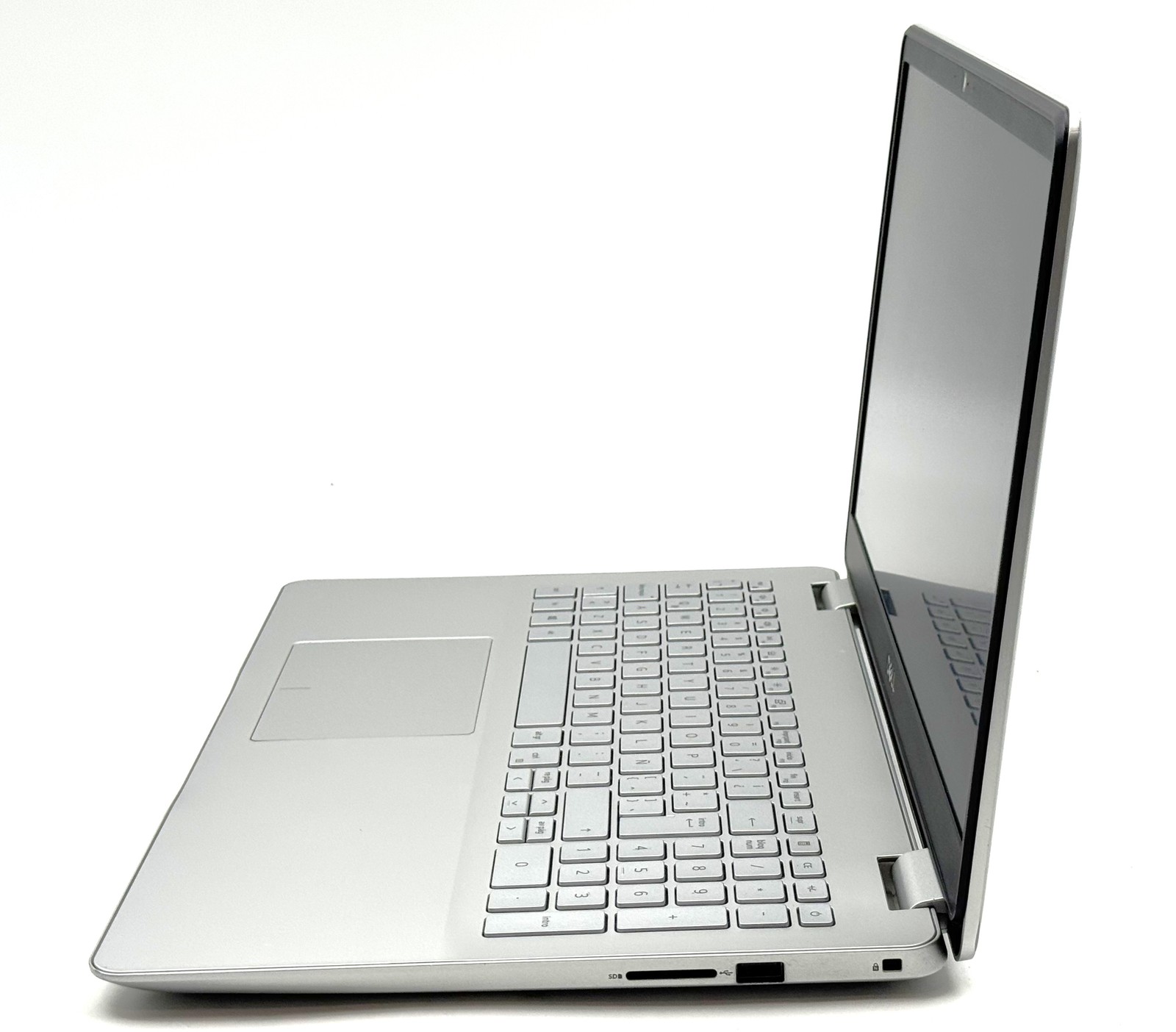 Dell Inspiron 5584 – FHD – i7-8565U – 8GB RAM – 1TB HDD / 128GB SSD – Silver