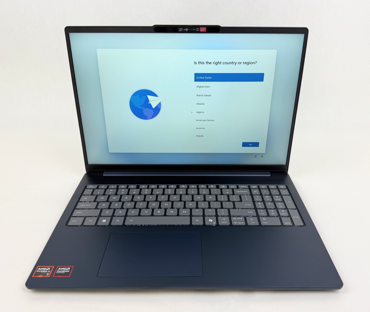 Lenovo IdeaPad Slim 5 16AKP10 16″ WUXGA Touch Ryzen AI 7 350 16GB 1TB SSD W11H