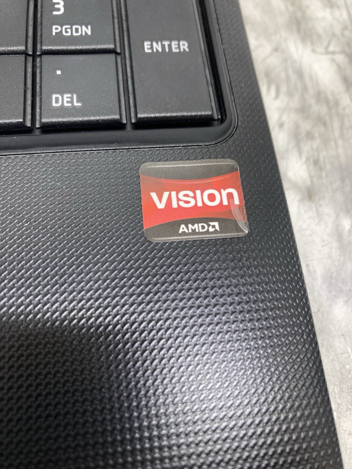 Toshiba Satellite C655D-S5202 AMD C-50 1.00GHz 4GB RAM No HDD | Boot to BIOS