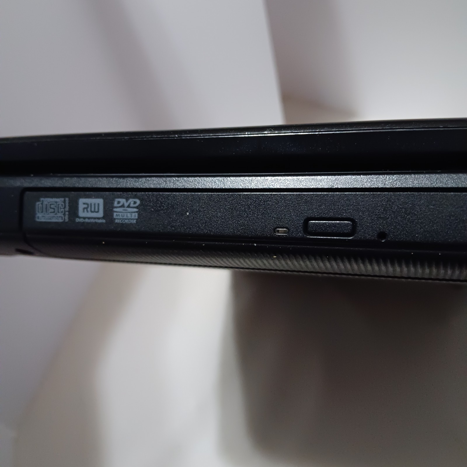 Dell Inspiron N5040 15.6″ Laptop i3-380M 2.53GHz 3GB RAM Charger-No OS/Battery