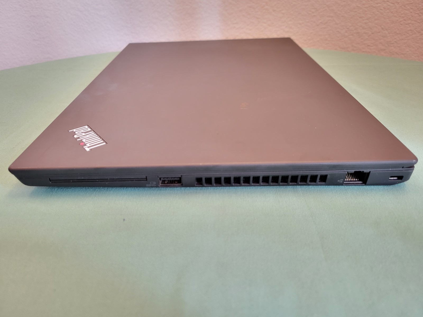 Lenovo ThinkPad T14 Gen 1 i7-10610U 1.8GHz 16GB RAM NO SSD/OS (BIOS Locked)