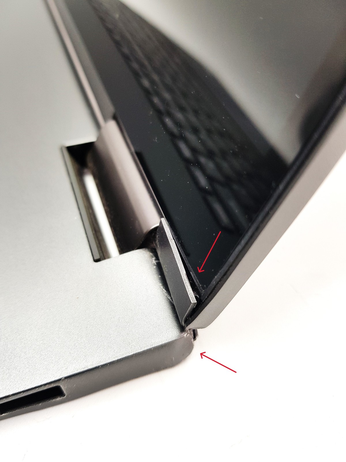 Lenovo Yoga 730-15IKB 15.6″ i5-8250U 16GB RAM 256GB SSD Win11 Home Touch 2-in-1