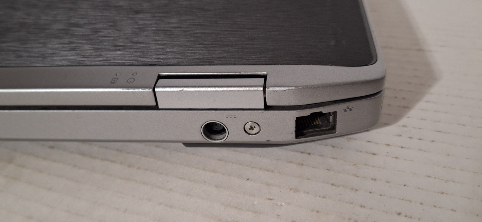 Dell Latitude E6420 Laptop PC Core i5-2520m 2.5GHz PARTS ONLY BUILDERS SPECIAL