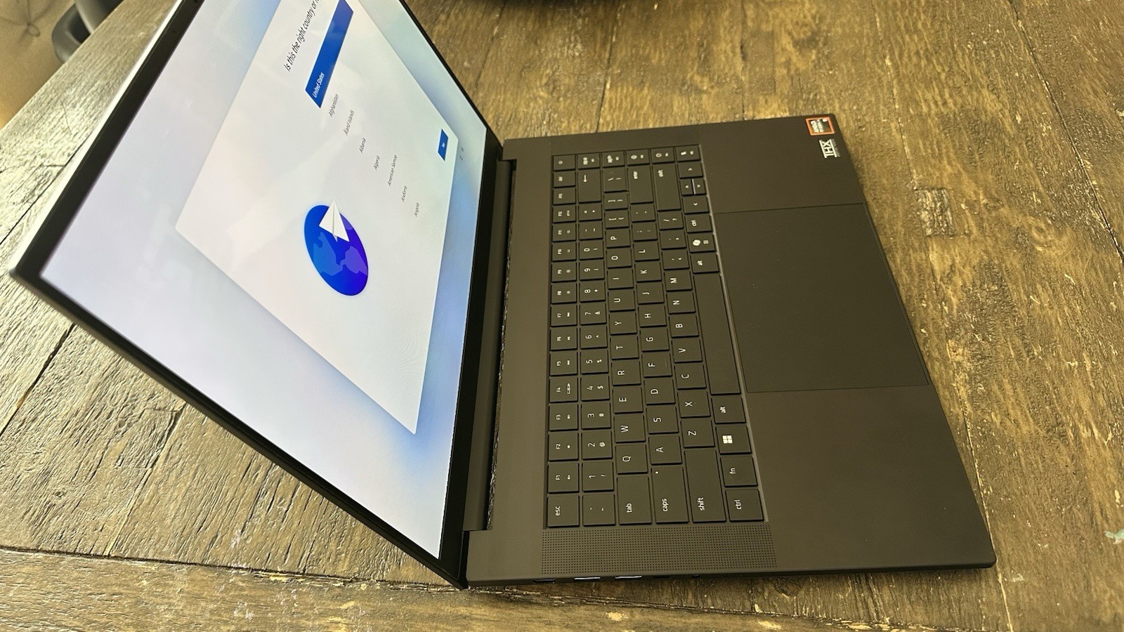Razer Blade 16 QHD+ OLED Laptop Ryzen AI 9, 64GB RAM, 2TB SSD, RTX 5080
