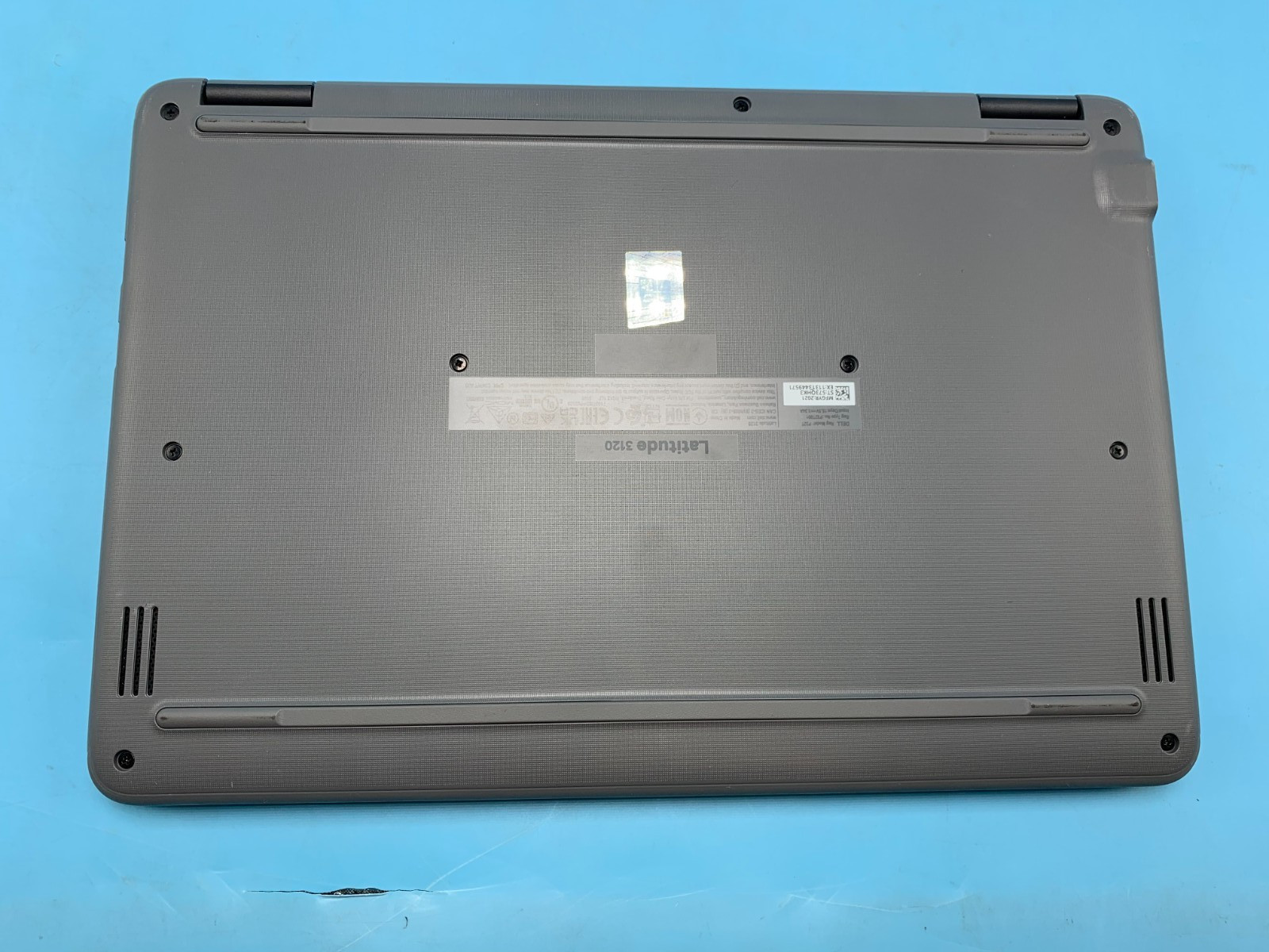 DELL LATITUDE 3120 11″ Celeron N5100 1.10GHz 4GB RAM 64GB SSD Windows 11 Pro