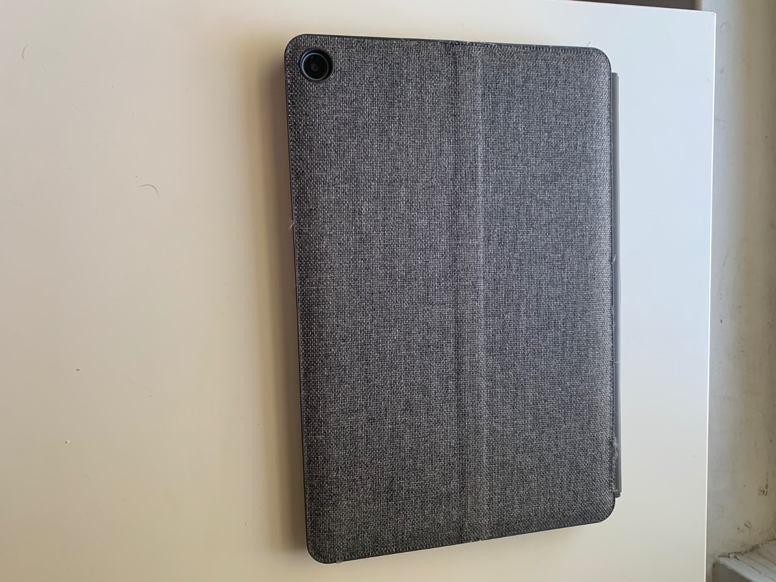 Lenovo Chromebook 10.1″ FHD (64GB SSD , MediaTek Helio P60, 2.0GHz,4GB RAM)…