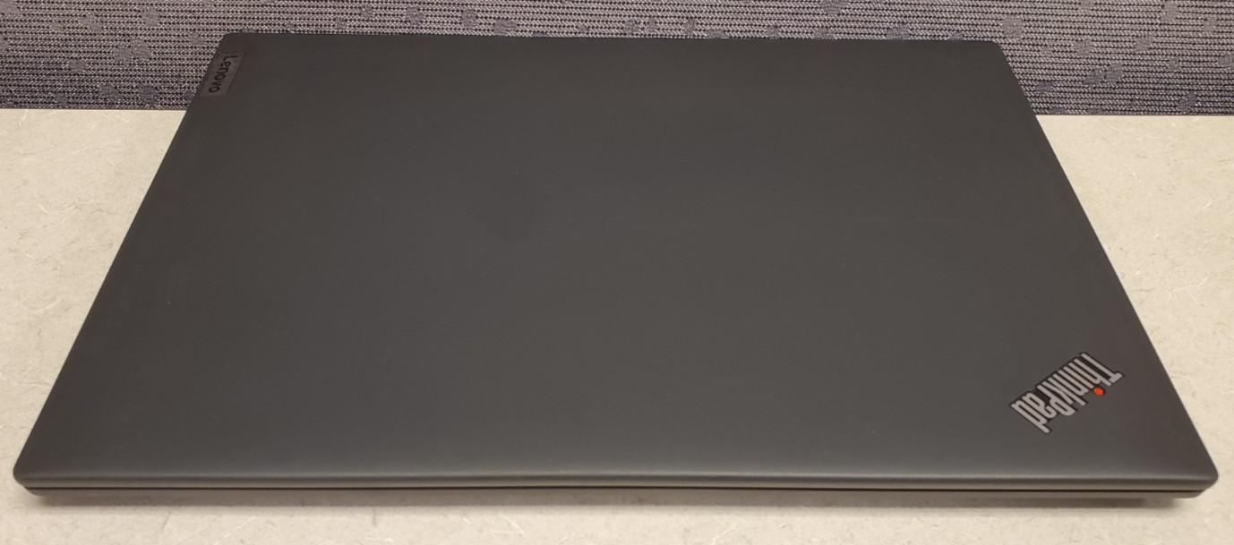 Lenovo ThinkPad T14 Gen 4 laptop w/power adapter