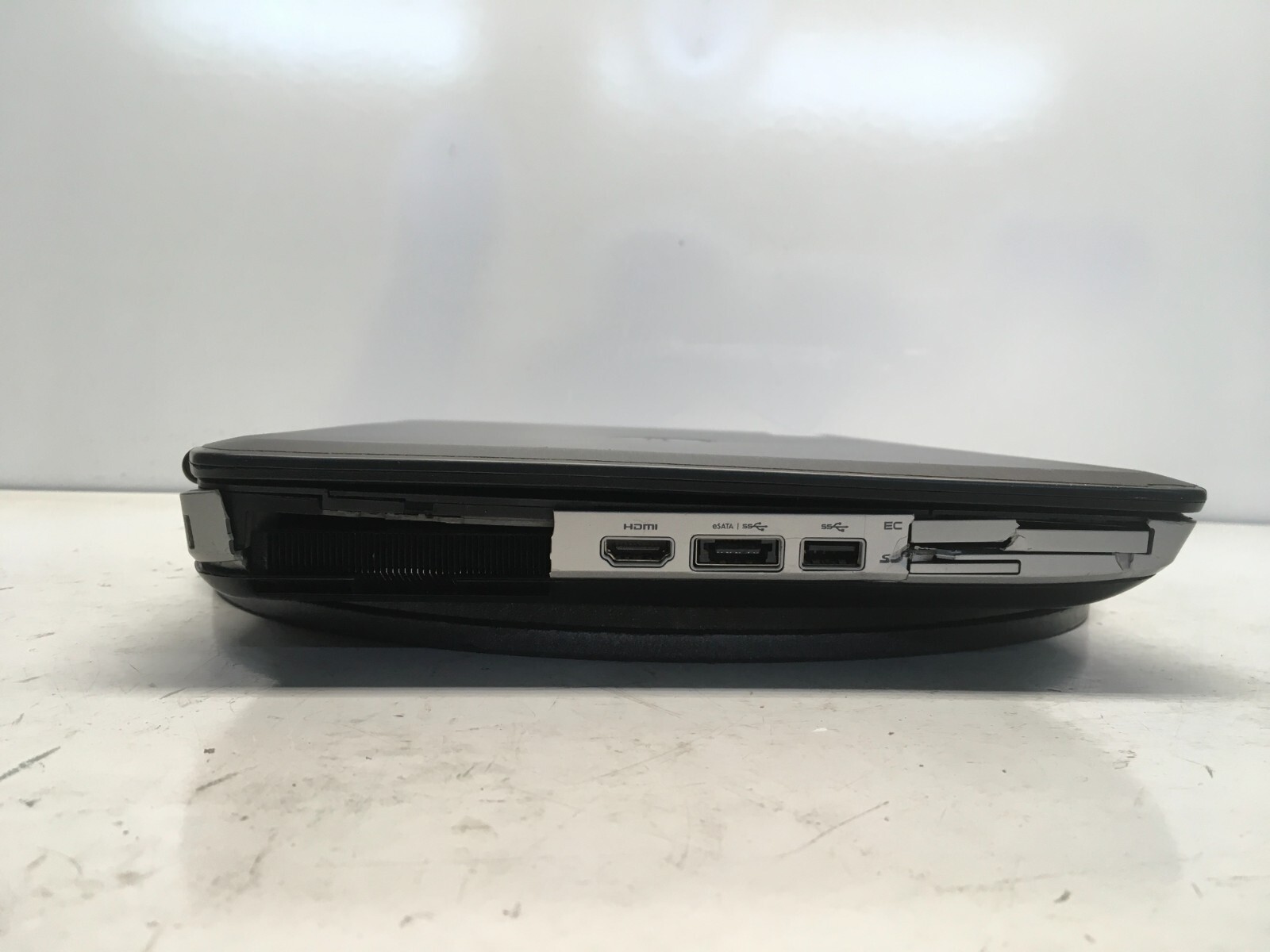 Dell Latitude E5430 Intel i5-3340M 2.7GHz 2 GB NO HDD No Batt