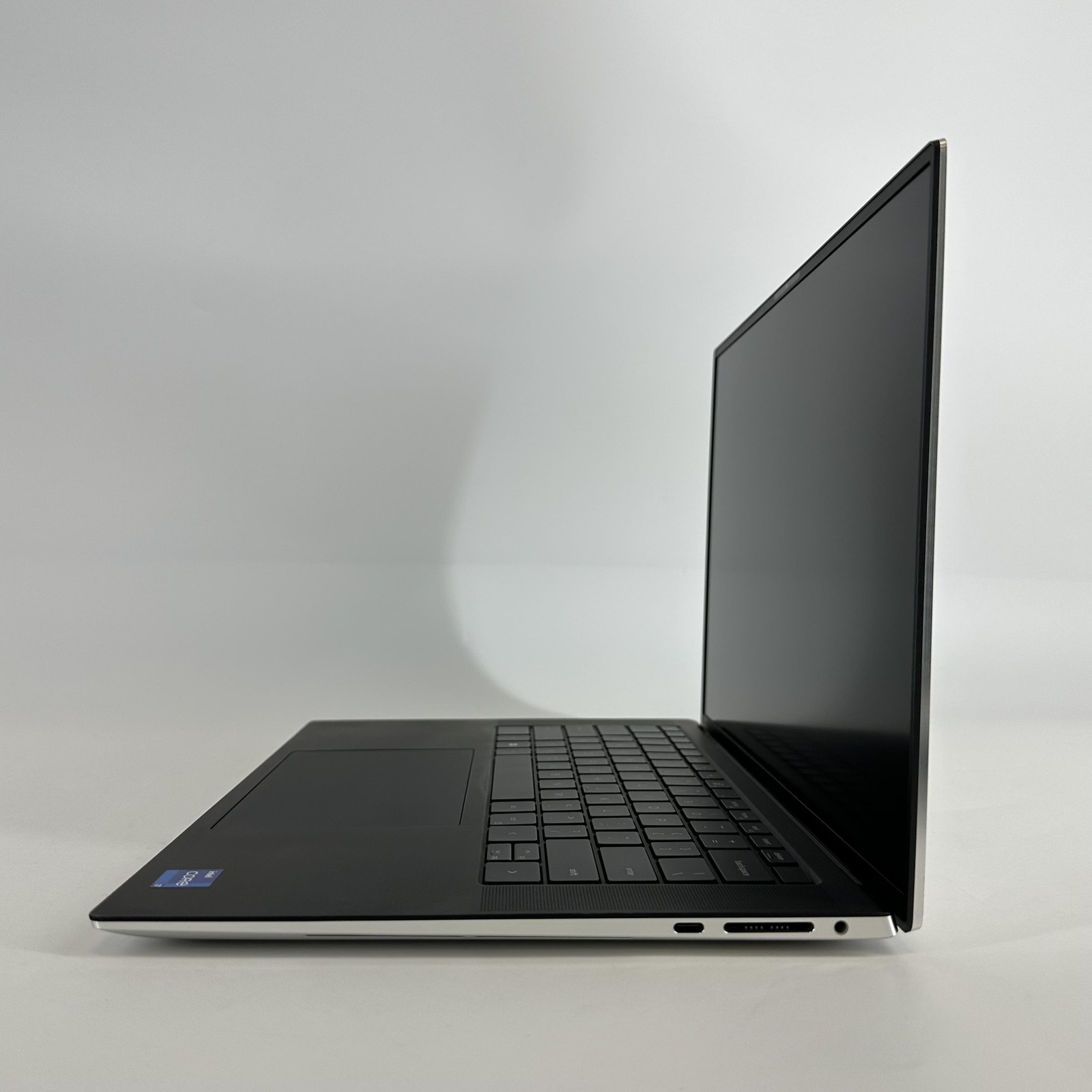 Dell XPS 15 9530 FHD+ 2.4 GHz i7-13620H 16GB 1TB SSD Intel Arc A370M Very Good