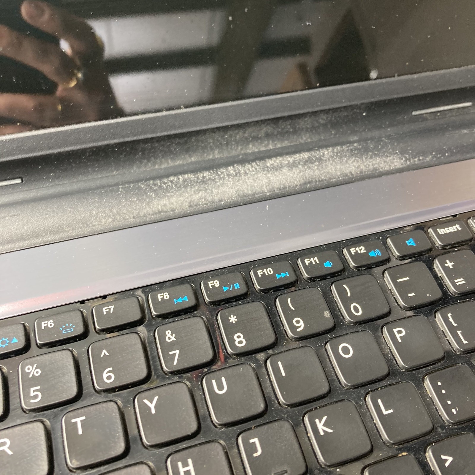 Dell Inspiron 17R 5737 17.3″ Laptop Core i5-4200U 1.6GHz 8GB RAM 256GB SSD W10P