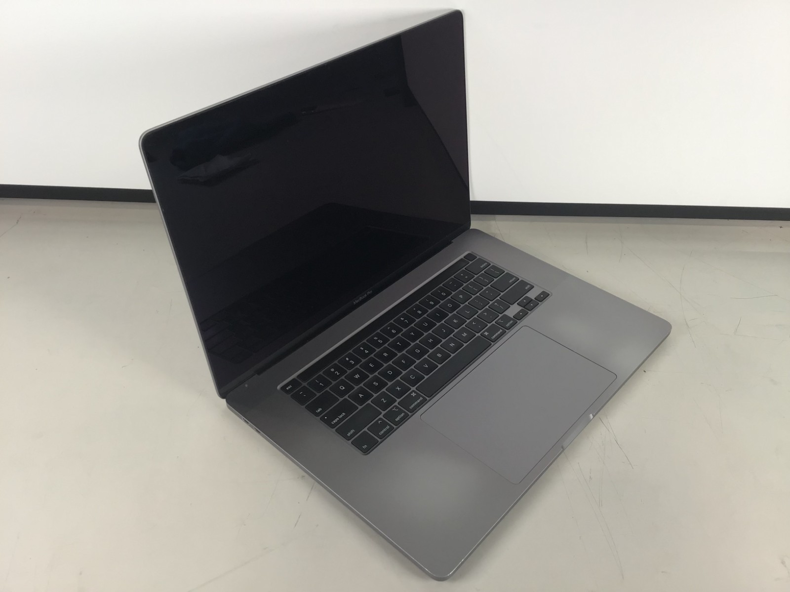 Lot of 2 Apple MacBook Pro 16″ A2141 i7-9750H 2.6GHz 16GB RAM 500B NVMe Gray~ II