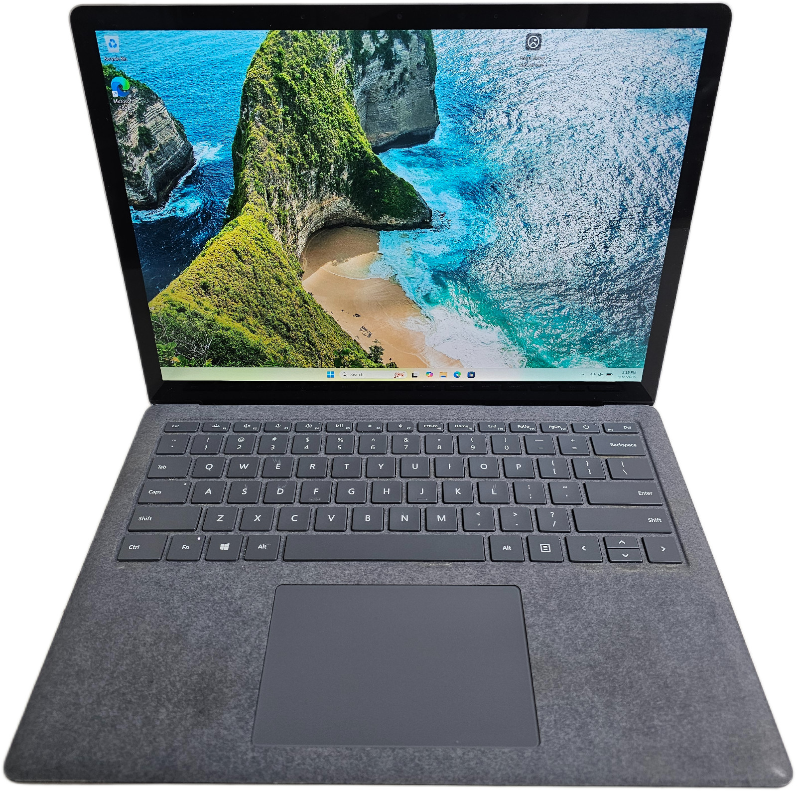 Microsoft Surface Laptop 4 1958 – 2.2 GHz Ryzen 5 8GB 256GB 13.5″ Touchscreen 1
