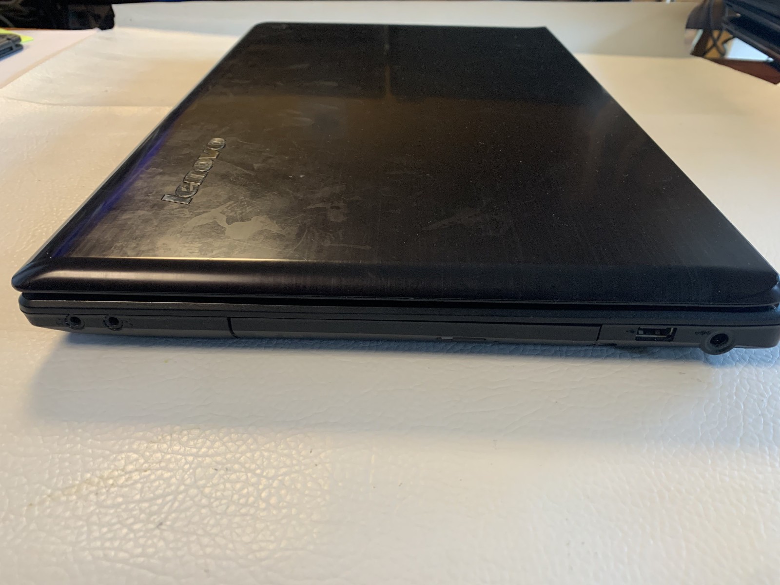 Lenovo G780 Model 20138 No Hard Drive 8 GB RAM DVD Drive 17″