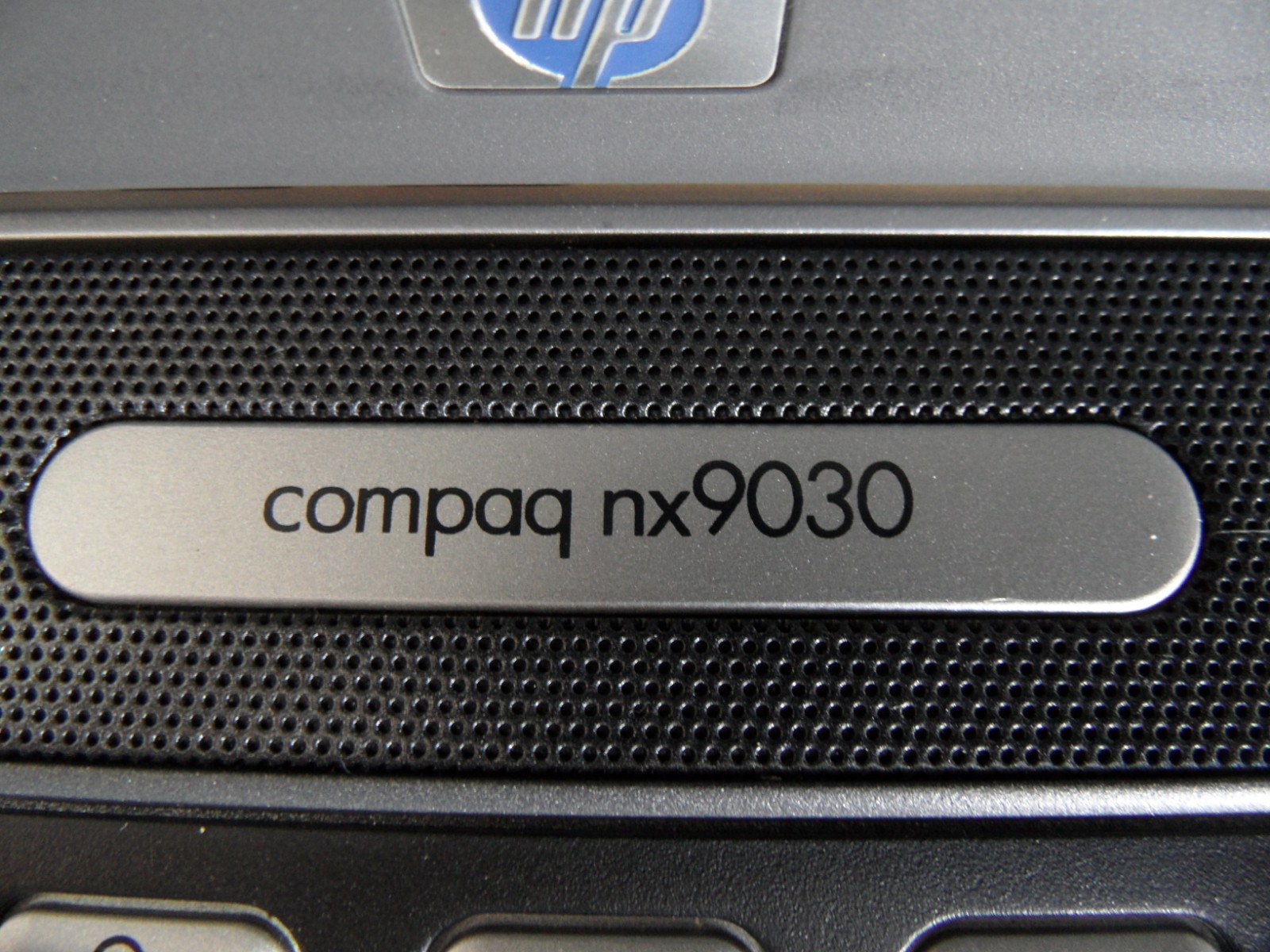 HP Compaq nx9030 Laptop For Parts Posted Bios 40GB Hard Drive Wiped *