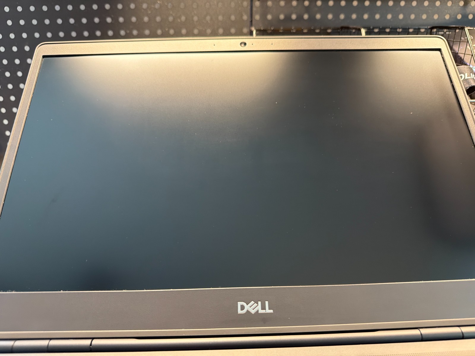 Dell Precision 7560 15.6″ i7-11800H 96GB RAM 2TB SSD Intel Graphics Win11