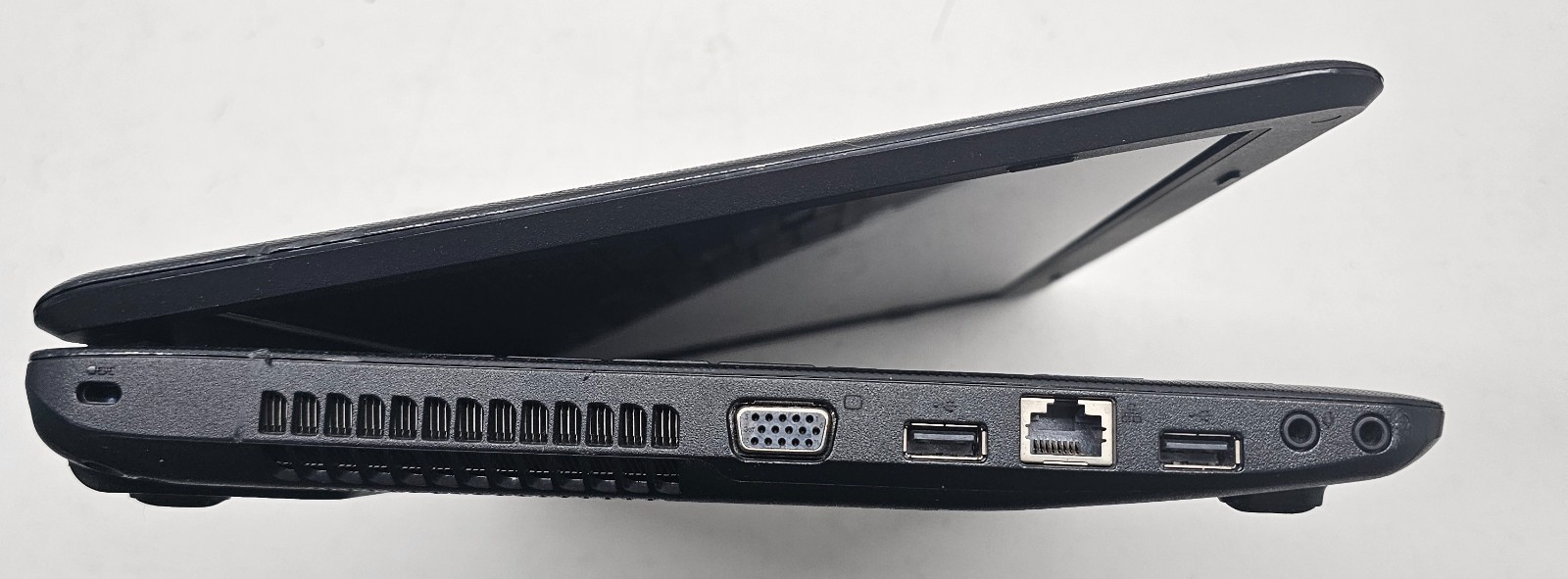 Toshiba Satellite C655-S5002 Laptop Intel Celeron 900 2GB Ram NO HD/OS (FL)