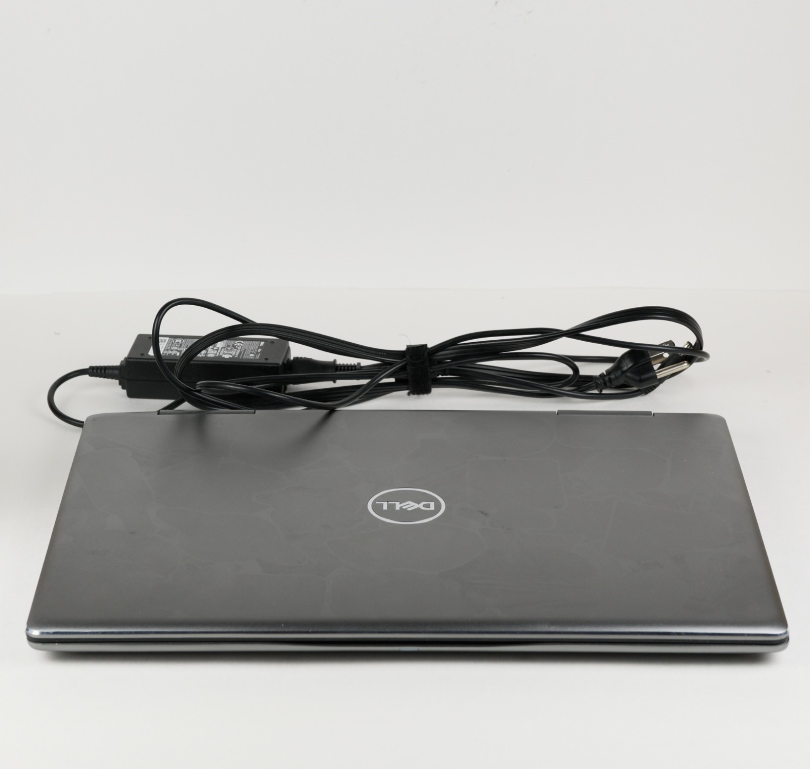 Dell Inspiron 7573 2n1 Laptop – i7-8550U @ 1.80GHz – 16GB Ram – 512 SSD (dent)